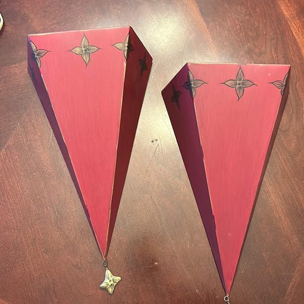 Southern Living metal wall sconce